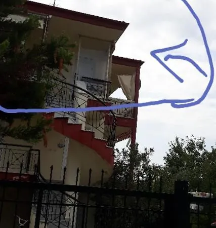 Dom Ellada *